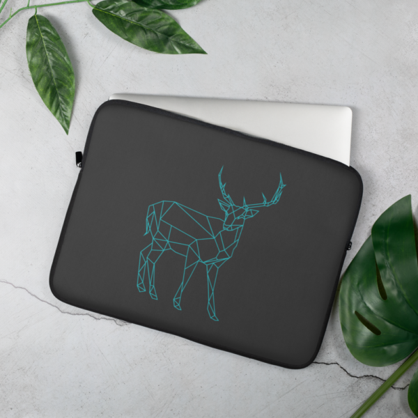 laptop-sleeve-15-front-621948b97a4e4.png Blue outlined deer laptop bag